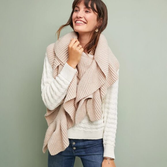 Anthropologie Accessories - Anthropologie Abigail Ruffled Scarf in Creme